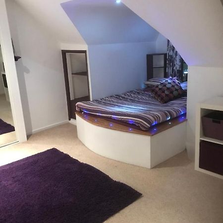 Top Floor In Beautiful Home Weymouth Exteriör bild