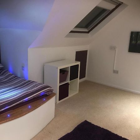 Top Floor In Beautiful Home Weymouth Exteriör bild