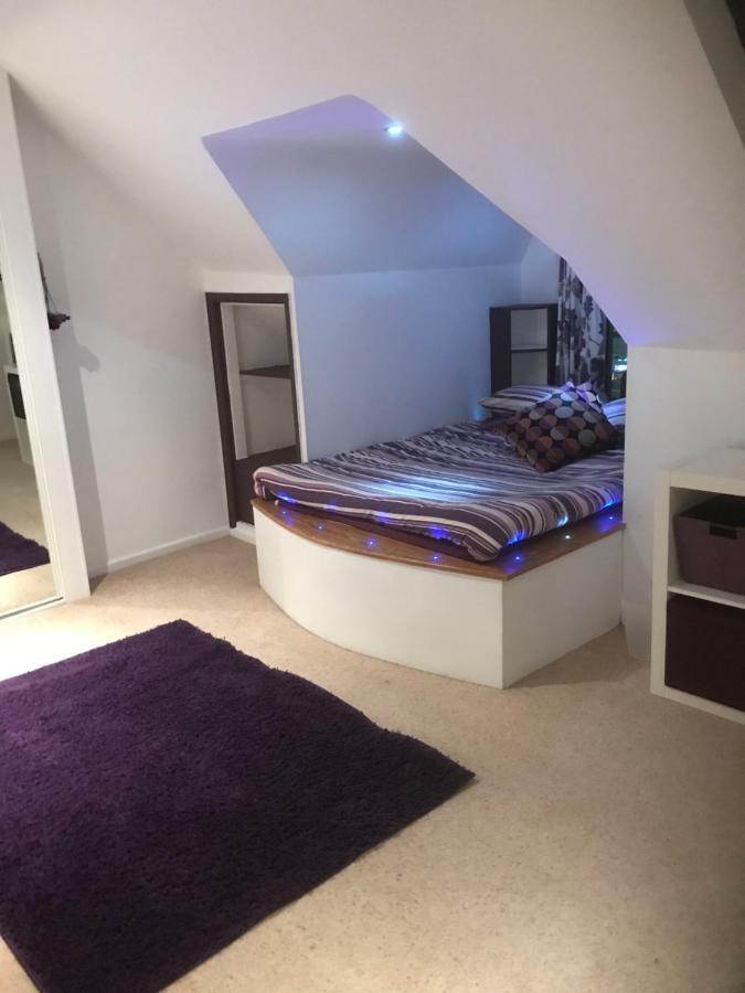 Top Floor In Beautiful Home Weymouth Exteriör bild