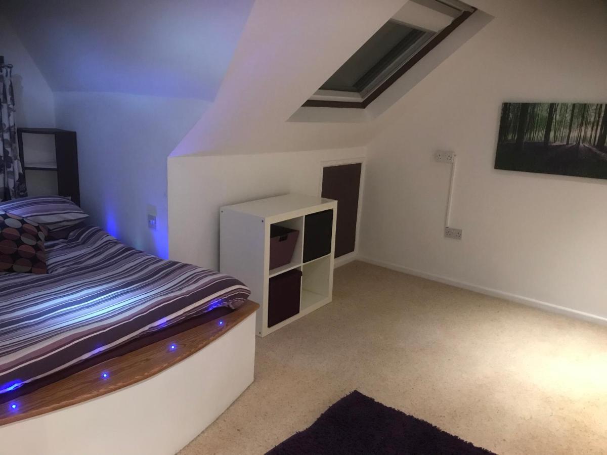 Top Floor In Beautiful Home Weymouth Exteriör bild